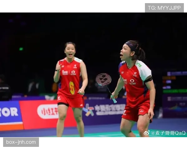 贾一凡赛场上像导演，私下却比明星还爱买买买，天价包包背到炫耀都不眨眼